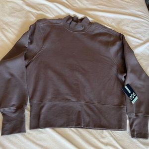 Sweatshirt mock neck